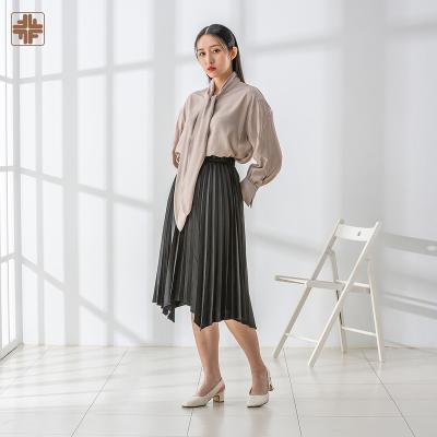 China 2022 OEM Breathable ODM Womens Wide Leg Shirt With Bow Tie Plus Size Womens Blouses for sale