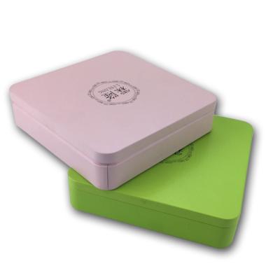 China Home Cooker Container 170mm Green Pink Color Square Shape Macaron Cake Tin Box With Lip Bottom Neck for sale