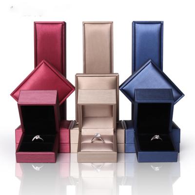 China Recyclable Customized Paper Packaging Girls Ring Packing Jewelry Boxes Velvet Gift Boxes Multifunctional Velvet Jewelry Box for sale