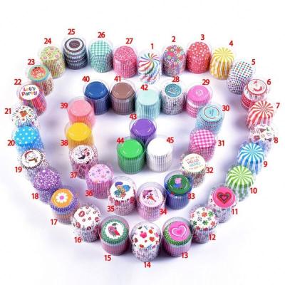 China Disposable High Temperature Paper Design Disposable Cake Decorating Tool White Paper Cupcake Baking Liners for sale