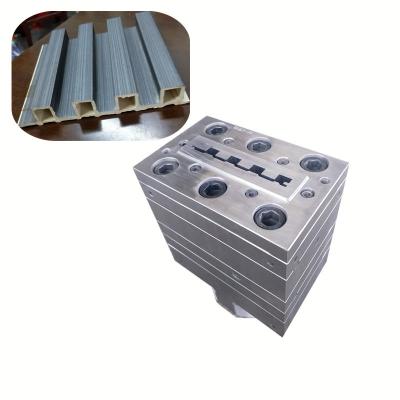 China Hotselling Good Price Steel PVC WPC Wall Panel Extrusion Molding for sale