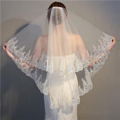 China Lace Edge Bridal Veils 2019 Wholesale White Lace Wedding Veils And Accessories For Women for sale