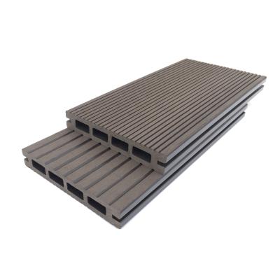 China Low-Maintenance Wood-Plastic Composite Decking Options for Busy Lifestyles for sale