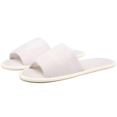 China Recyclable open type eco hotel factory direct sale natural slippers printed disposable hotel slippers for sale