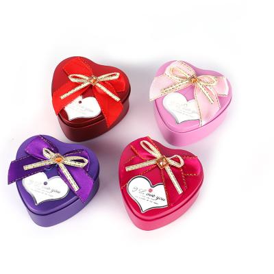 China Heart Box Eco-friendly Material Hand Bonded Two Color Wedding Supplies Bow Packaging Tin Box For Banquet Wedding Decorations for sale