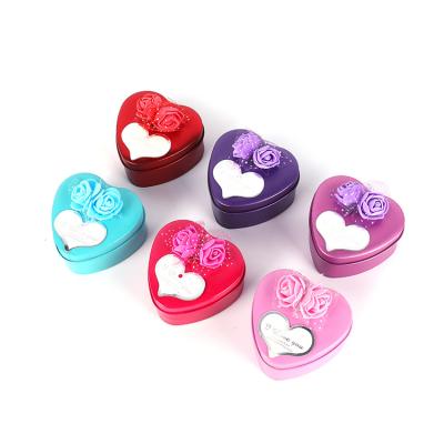 China Classic 7cm Foam Flower Sticky Storage Boxes Eco-Friendly Handmade Material Heart Shaped Jewelry Box Wedding Candy Gift Boxes for sale