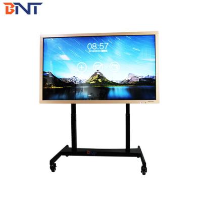 Chine Support mobile durable de TV, chariot de roulement de rotation électrique de l'écran plat TV à vendre