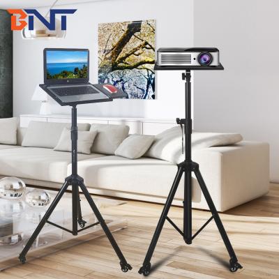 China Koudgewalst Staal 110190cm remde de Tribune van de de Projectordriepoot van de Wielenvloer voor Laptop/Gebruikte Camera Te koop