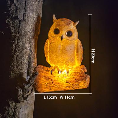 China Theme Park Reasonable Price Tree Garden Lighting Lamps Decoration Waterproof Resin Owl Solar Landscape Garden Light for sale