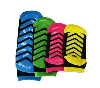 China MOQ Wholesale Antibacterial Custom Trampoline Stocking Socks Cheap Anti Slip Socks With Rubber On Bottom Handle Socks for sale