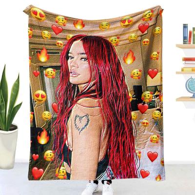 China Anti-Static Customize Newest Style fashionable design un verano sin ti 100% Polyester flannel fleece throw blanket for sale