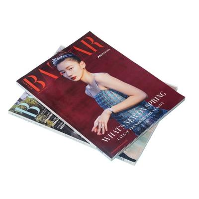 China Monats-Vogue-Plakat-Zeitschriften-Buch-Druckgewohnheit mit Abdeckung 160p 4p zu verkaufen