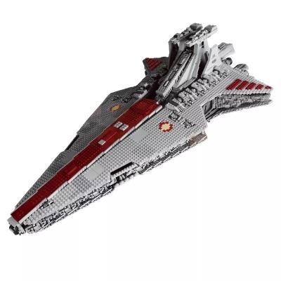 China Compatible Bricks MOC-0694 Republic of Mold Star Wars Cruiser King 21005 Attack Simulation Model Venator Class Building For Kid Lego Children for sale