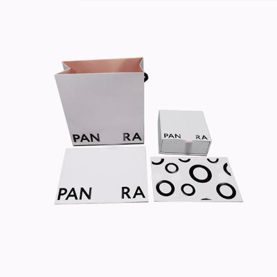 China New Good Quality 2022 Fashionable Wholesale Bracelet Gift Box Pendant Bag Jewelry Packaging Charm Gift Box Bag Fit Pandorae Jewelry for sale