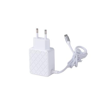 China Cell Phone 2021 New Design Cheap Price Viable Stored Mobile Charger Cable USB Boxed Accessories for sale