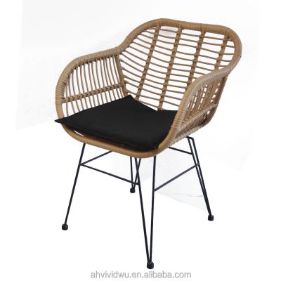 China Wholesale Price Modern Outdoor Hotel Table Chair and Table Rattan Garden Chairs Set for sale