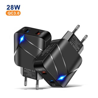 China 28w Dual Usb Usb Travel Adapter Tablet Flame Retardant Material Chargers Qc3.0 Qc3.0 2 Mobile Phone PC Amazon Hot Sale For iPhone for sale