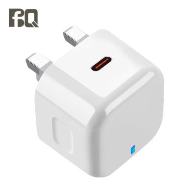 China Hot Selling Amazon Spot Mobile Phone Dual Usb C Port Wall Charger 20w Palladium Charger Type C Phone Power Fast Charging Adapter For Apple Charger for sale