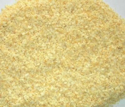 China 100% Pure Food Grade Fried Garlic Granules With Root 8 - 16 Mesh 16kg for sale