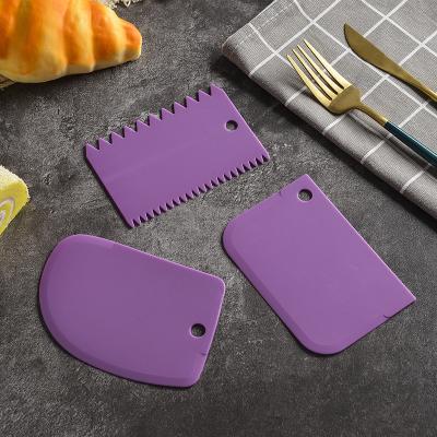 China Viable Manufacturers Wholesale Large Translucent Integrated Silicone Scraper Cake Spatula Baking Tools for sale