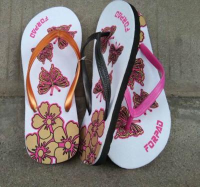 China Cheap wholesale Anti-odor women's flip flops PVC strap running pe outsole printed slippers for sale