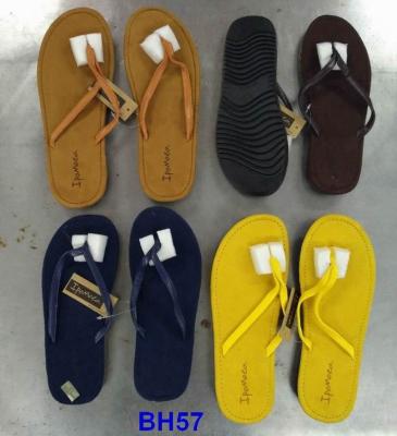 China Anti-odor men PU strap beach slippers TPR outsole fashion flip flops for sale