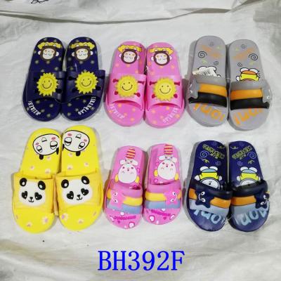 China Anti-Smell Stock Hex Shoes Children Slide Slippers Child Sandal for sale