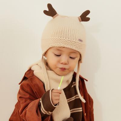 China COMMON Winter Thickening Warm Hat Scarf Antlers Deer Cartoon Hat Wool Baby Two-Piece Set for sale