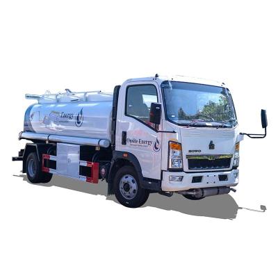 China Good quality Howo 4x2 10000 liters fuel tank truck capacity vacuum tanker truck for sale 1-10T for sale