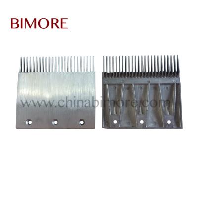 China 1 pack=30 pieces Industrial 40901500 4090150000 Walkways L204mm W192mm T24 Escalator Comb Plate for sale