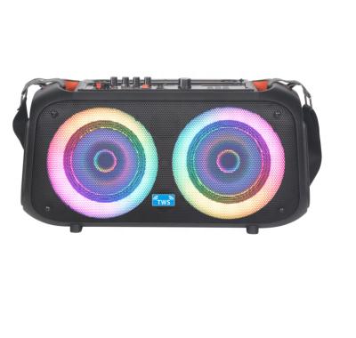 China OEM 2022 Portable Flashing Light LED Partybox New Stage Products Q68 Dual 6.5 Inch Blue-tooth Outdoor Wireless Speaker for sale