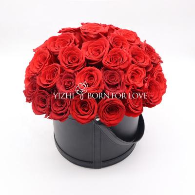 China Beautiful Handmade Gift Box Preserved Colorful Hotsale Rose Decorative Flowers Eternal Fresh Blossom Flower and Garlands for sale