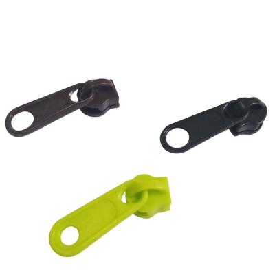 China Eco-friendly Wholesale Non Plastic Zipper Key Lock Zipper Slider For Nylon #5 for sale