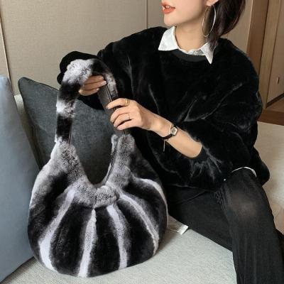 China 2020 New Products New Products New Real Mink Leisure Bag Sale Hair Handbag Winter Lady Rex Rabbit Fur Straw Bag Warm Whole Fur One Shoulder for sale