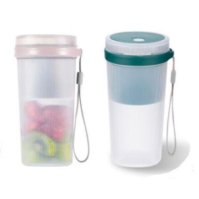 China Portable Juicer Blender Water Bottle USB Easy Handling Electric Plastic Juicer for sale