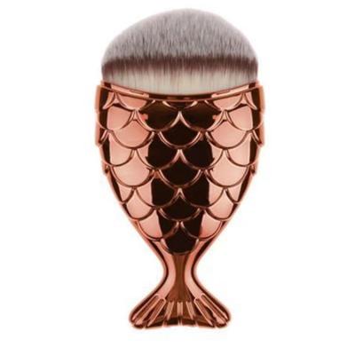 China Angular Blush Manufacturers Supply Large Portable Fish Shape Daily Makeup Natural Hair Makeup Brush for sale