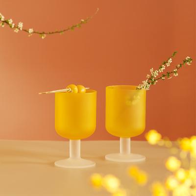 China CREATIVE Newcomer Goblets Yellow Wine Glass For Wedding Banquet Party 3380 for sale