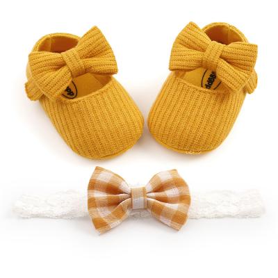 China Breathable Bow Girl Princess Wool Baby Soft Soled Shoes 0-1 Year Old Baby Crib Shoes Kids Soft Touch Cloth Newborn Shoes for sale