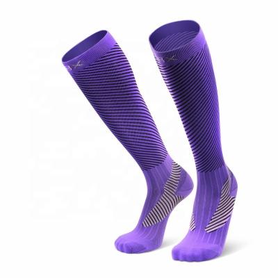 China Breathable Wholesale Custom Design Fashion Football Knee Sport Knee High Compression Running Cycling Socks for sale