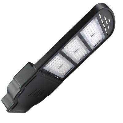 China 150w outdoor parking lot lighting fixtures 120lm/w area led street light for sale