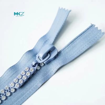 China Blaue doppelte Reihe #3 #5 #8 Diamond Zippers Teeth Run Smoothly zu verkaufen