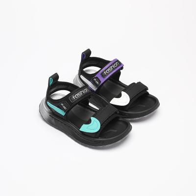 China Breathable Wholesale of Children's Sandals 2023 Summer New Boys' Beach Shoes in Primary School Sports Soft Sole Anti slip Shoes Tide for sale