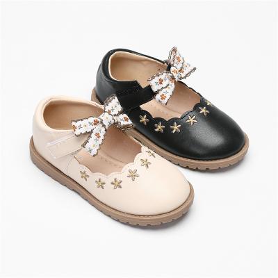 China Flat Children's leather shoes, girls' princess shoes, 2023 autumn new college style fashionable soft sole girls' single shoes for sale