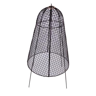 China Oversized Rabbits Metal Plant Cage Modern Large Cloche Chicken Farmhouse Style Metal Plant Cover Protector for sale