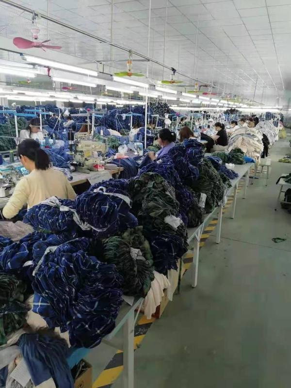 Verified China supplier - Cao County Fenglaiyi Clothing Co., Ltd.