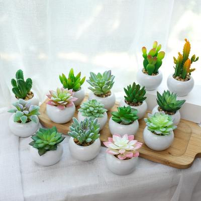 China Wholesale Eco-Friendly Plant Eco-Friendly Mini Decoration Artificial Plastic Succulents With Ceramic Pots for sale