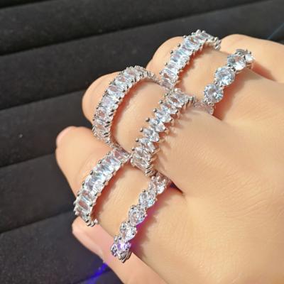 China CLASSIC Fashion Luxury CZ Crystal Ring Jewelry 18k Gold Plated Stainless Steel Bling Bling Diamond Ring For Women Girl for sale