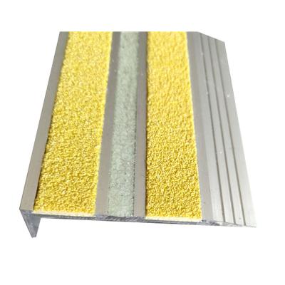 China OEM Modern Heavy Duty Multicolor Pick Anti-Slip Stair Nosing Flexible Stair Nosing Profile for sale