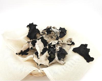 China 3-5cm Dried Black Mushroom Ear Fungus Funghi Wood Mushroom Slice Black White Ear Mushroom Dry Edible Wood 3-5cm for sale