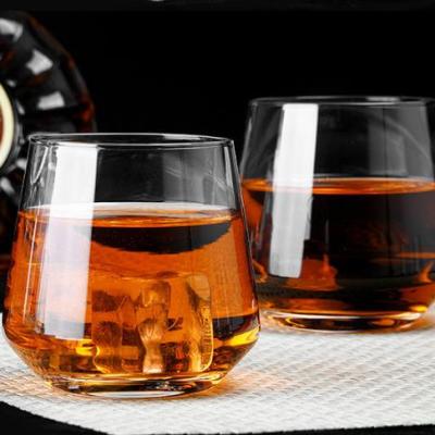 China Crystal Glass Whiskey Cups 400ml Transparent Handmade Drinkware Mug Glasses With Thick Knob for sale